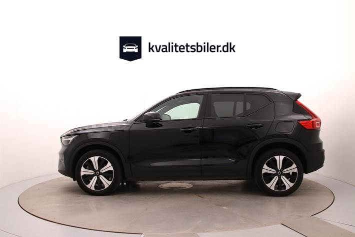 Sort Volvo XC40 fra 2023
