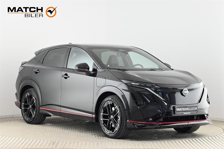 Sort Nissan Ariya fra 2026 set udefra