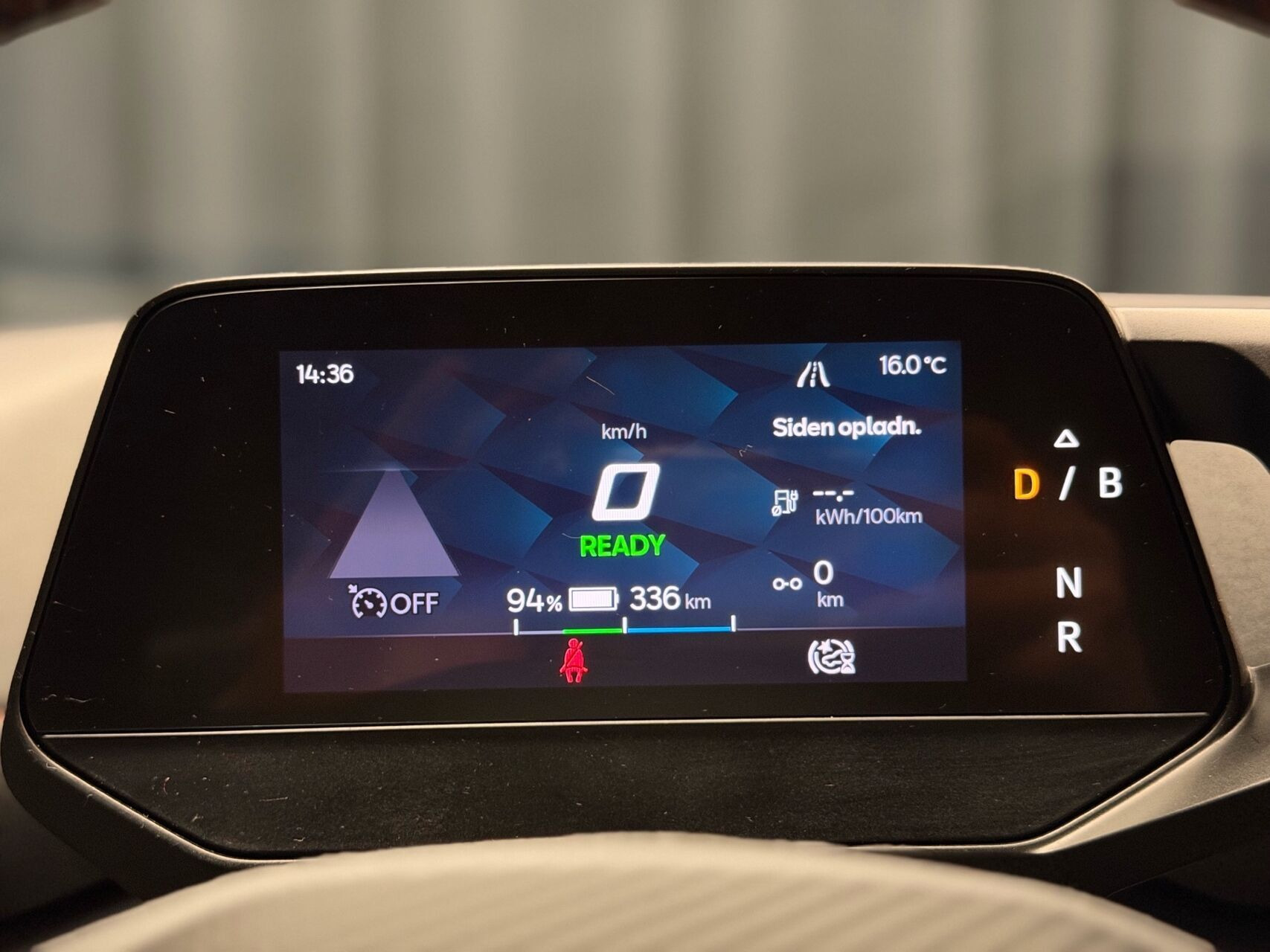 Grå Cupra Born fra 2023