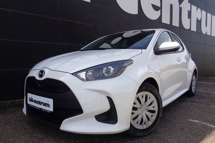 Hvid Mazda 2 fra 2023