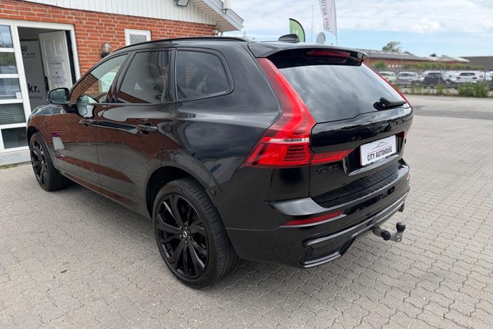 Sort Volvo XC60 fra 2024