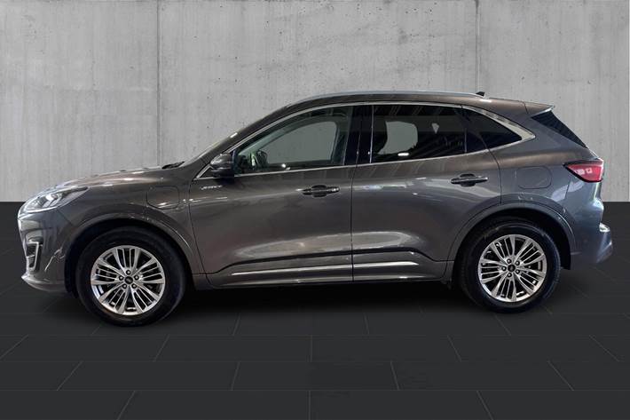 Grå Ford Kuga fra 2022
