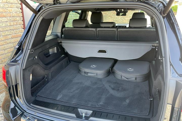 Sort Mercedes EQB250+ fra 2024