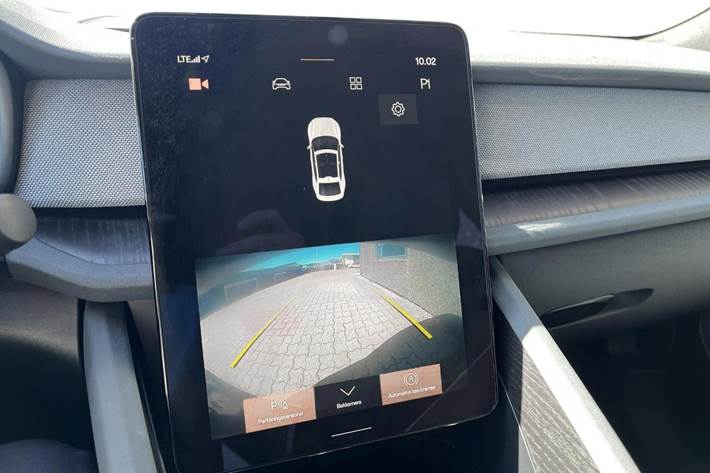 Hvid Polestar 2 fra 2023