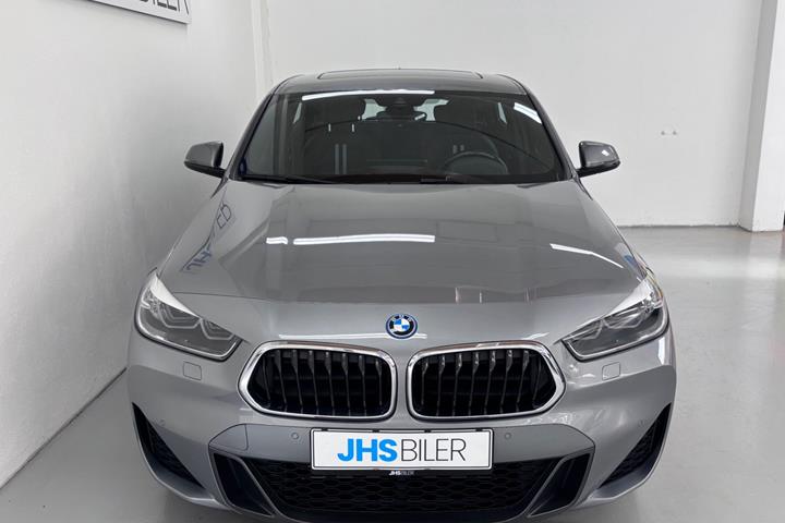 Grå BMW X2 fra 2023