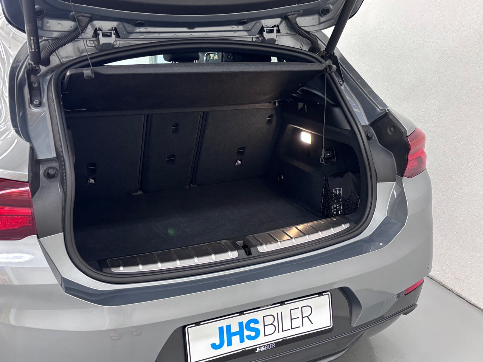 Grå BMW X2 fra 2023