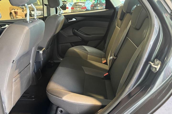undefined Ford Focus fra 2012
