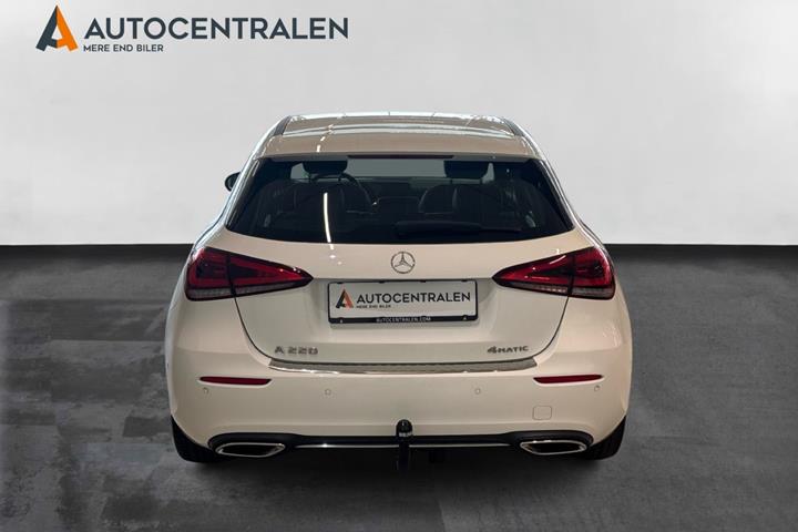 Hvid Mercedes A220 fra 2018 set udefra