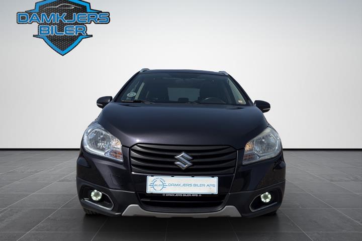 Sort Suzuki S-Cross fra 2013