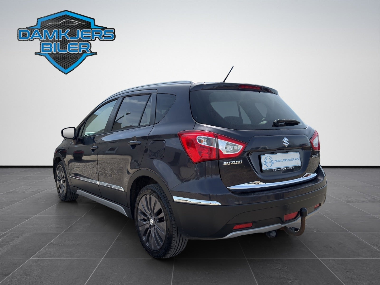 Sort Suzuki S-Cross fra 2013