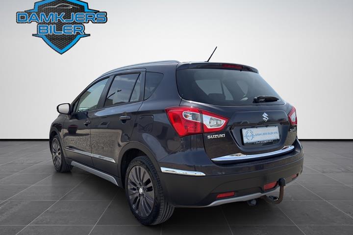 Sort Suzuki S-Cross fra 2013