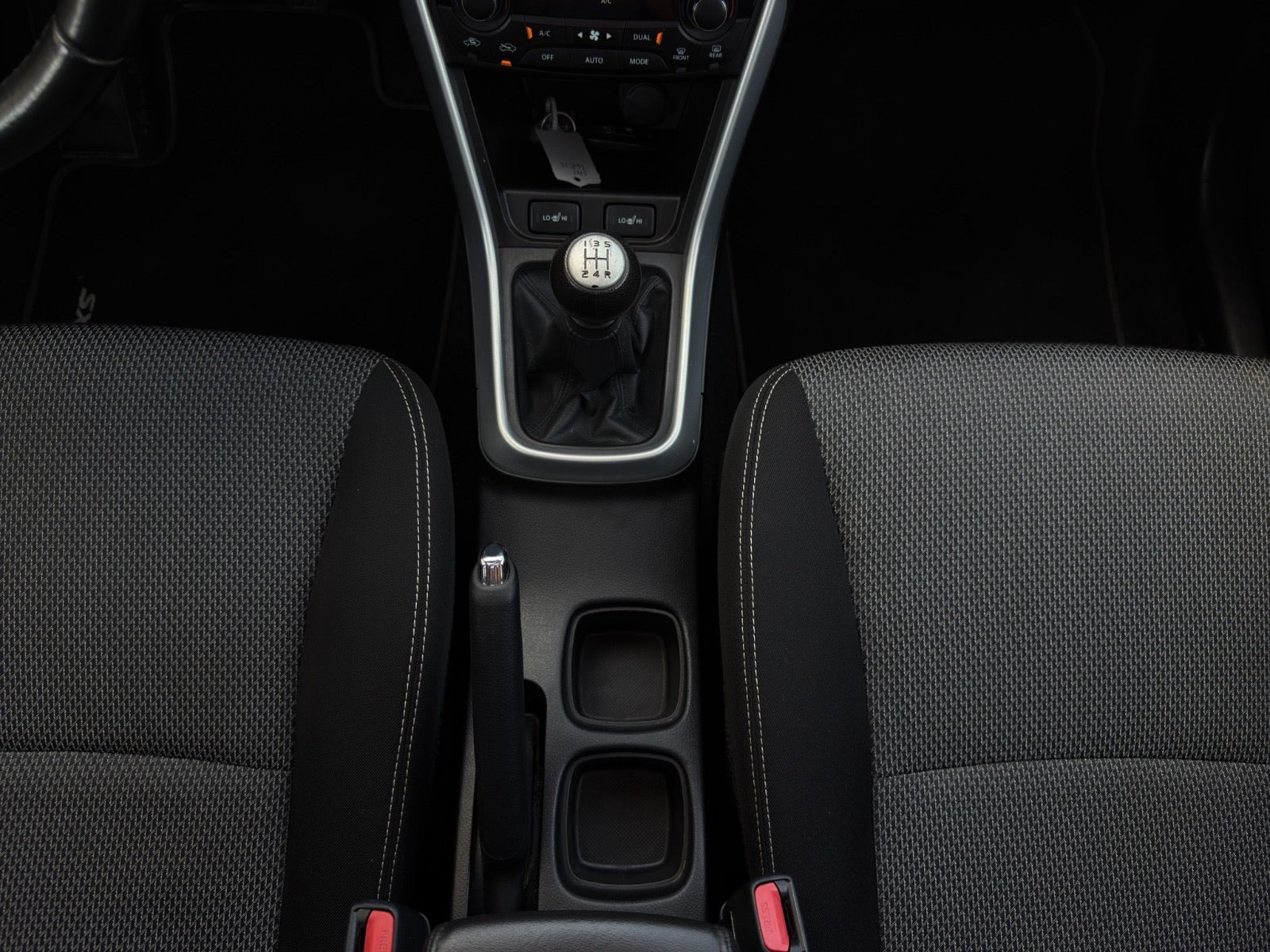 Sort Suzuki S-Cross fra 2013