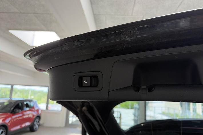 Beige Mercedes EQA250 fra 2023