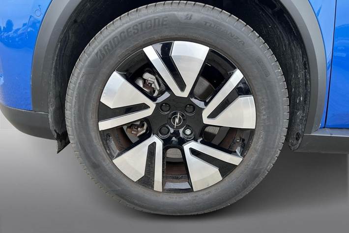 Blå Opel Frontera fra 2025
