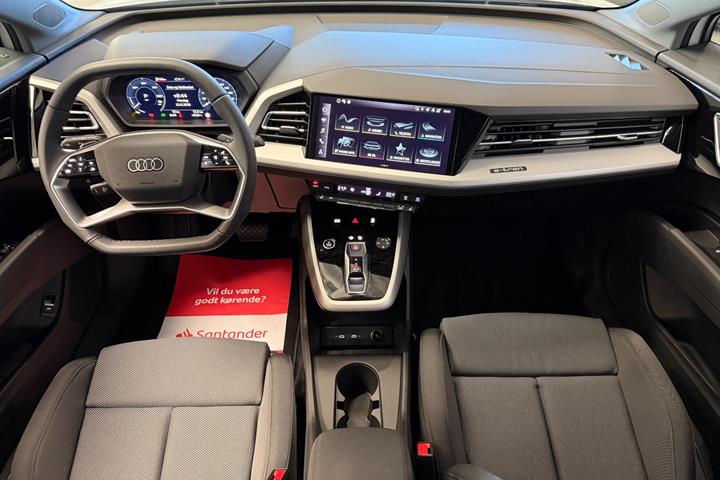 Hvid Audi Q4 e-tron fra 2026