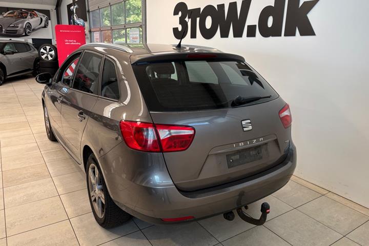 Grå Seat Ibiza fra 2015