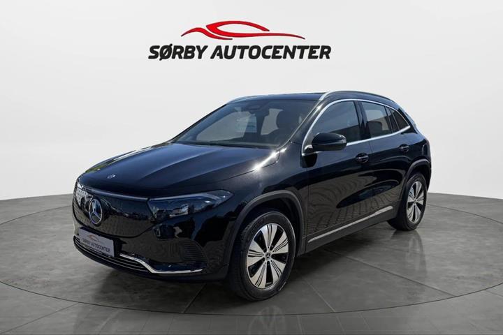 Sort Mercedes EQA250+ fra 2024 set udefra
