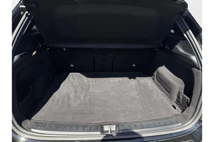 Sort Mercedes EQA250+ fra 2024