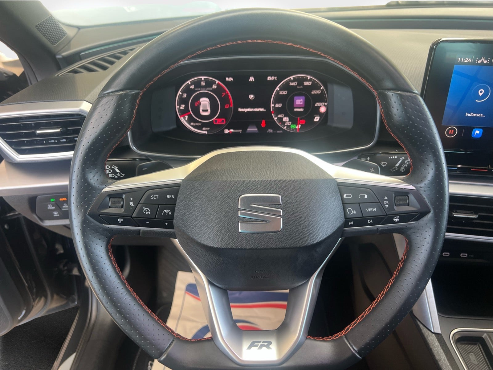 Sort Seat Leon fra 2024