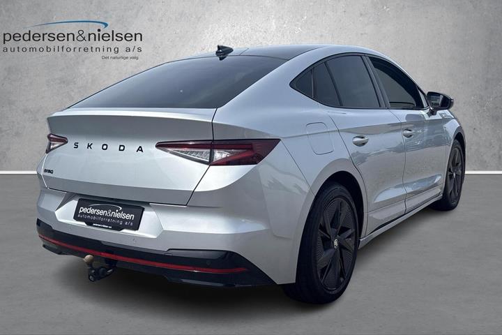 Sølv Skoda Enyaq fra 2024