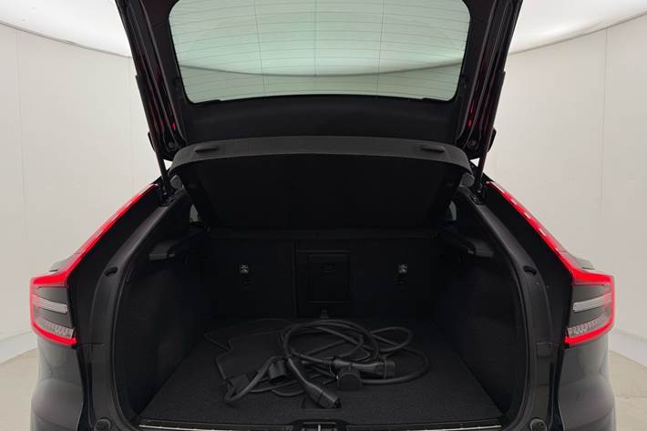 Sort Volvo C40 fra 2023