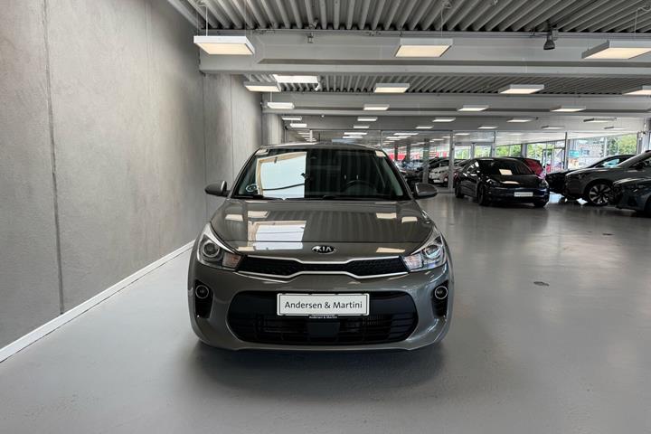 Grøn Kia Rio fra 2020