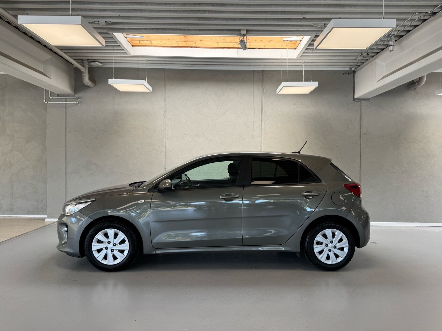 Grøn Kia Rio fra 2020