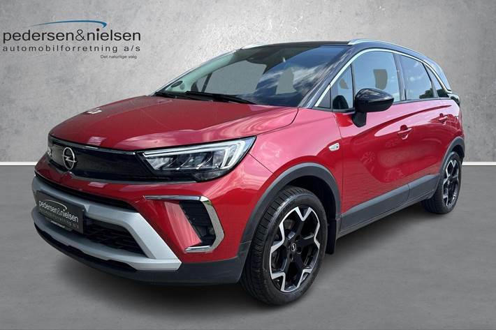 Rød Opel Crossland fra 2021