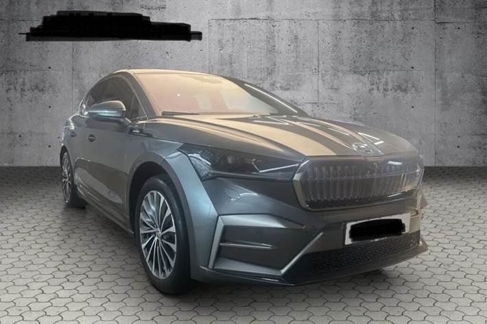 Grå Skoda Enyaq fra 2024