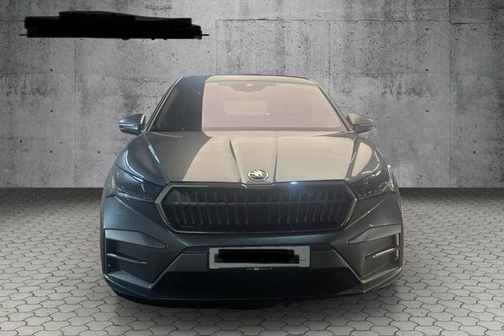 Grå Skoda Enyaq fra 2024