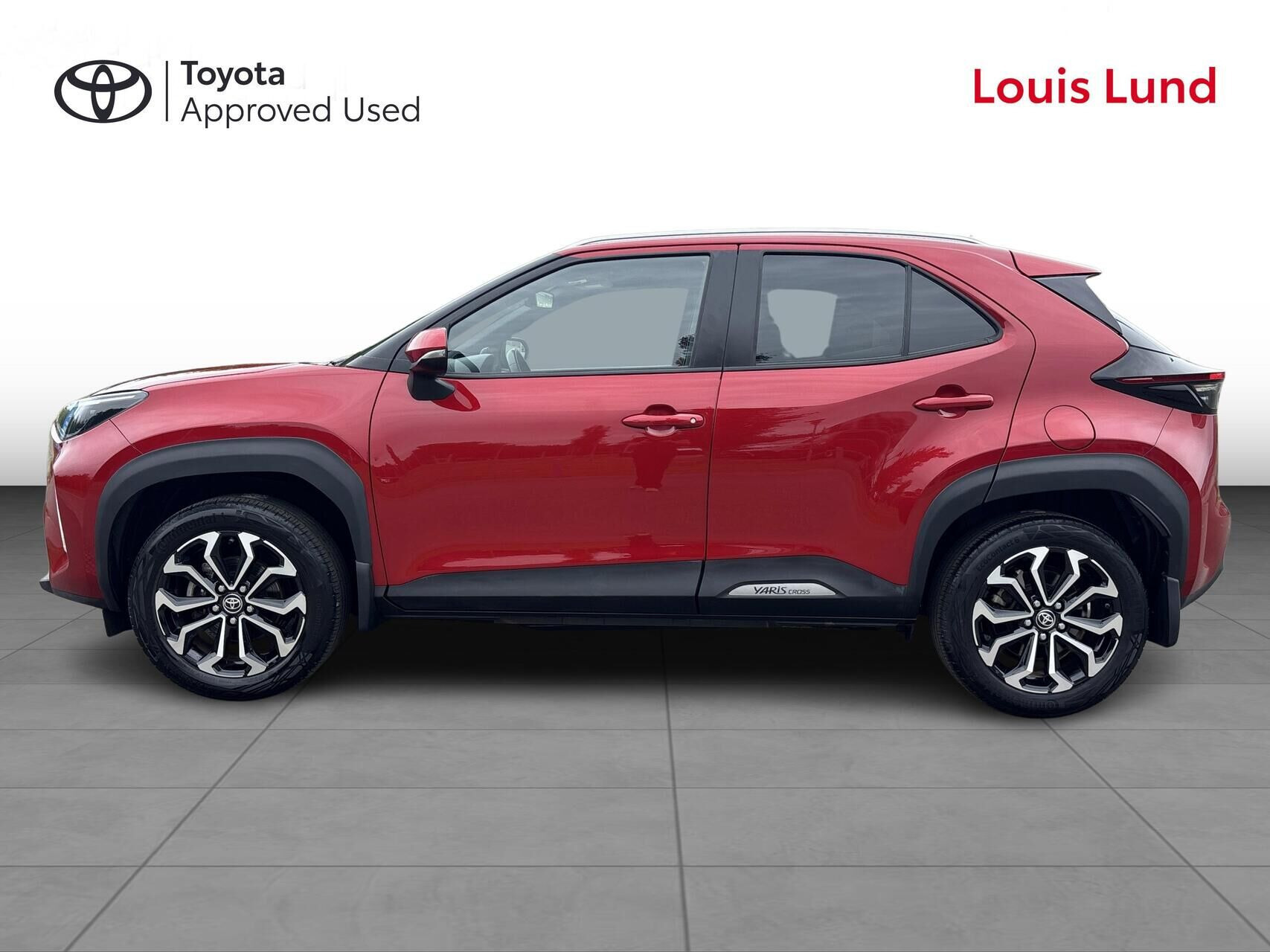 Rød Toyota Yaris Cross fra 2022