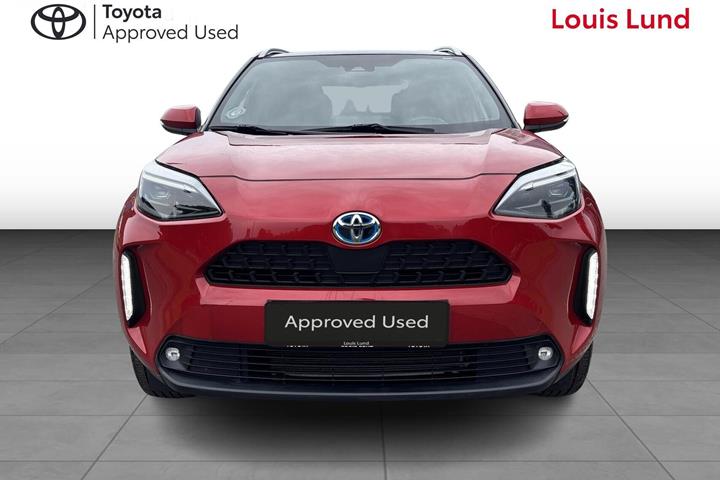 Rød Toyota Yaris Cross fra 2022