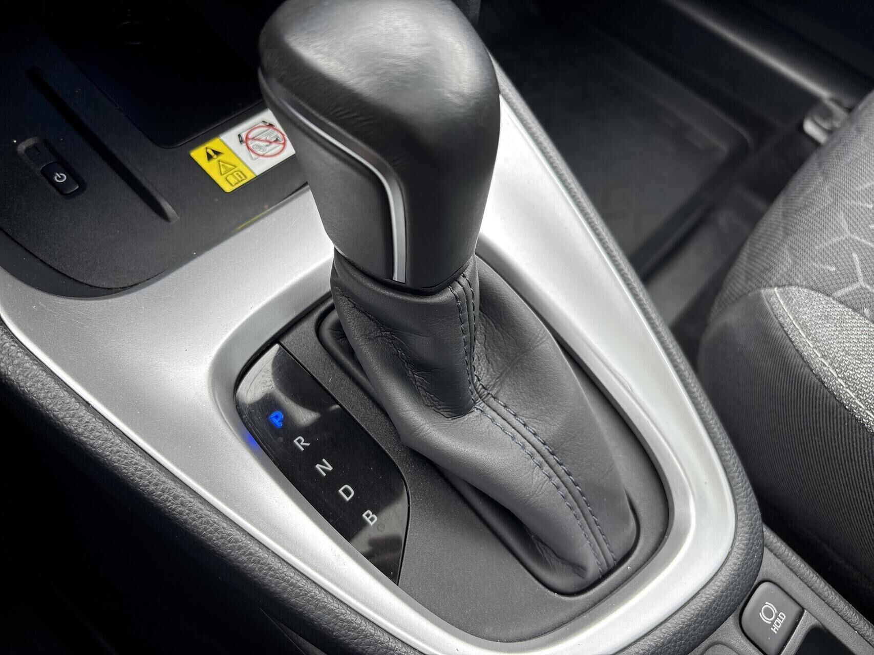 Rød Toyota Yaris Cross fra 2022