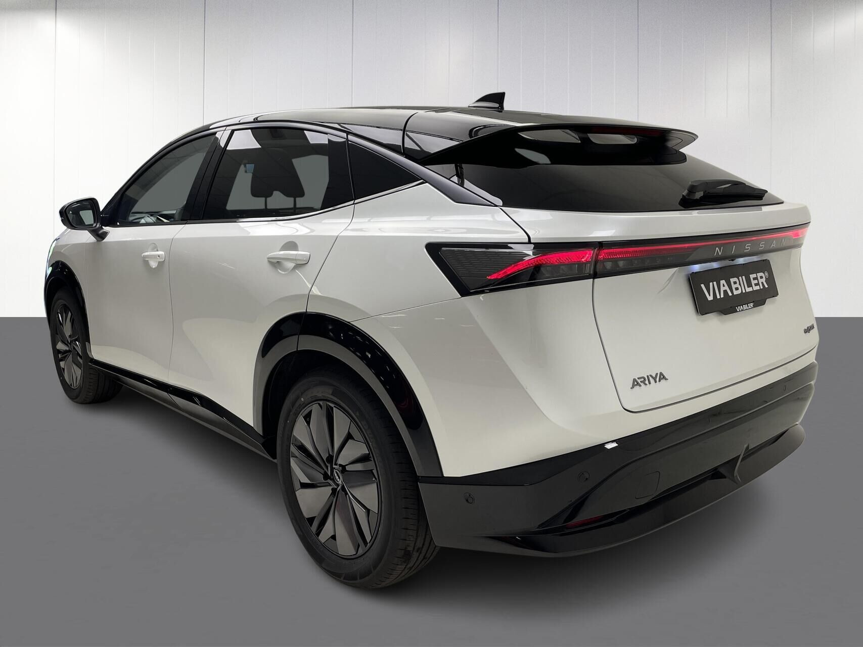 Hvid Nissan Ariya fra 2026