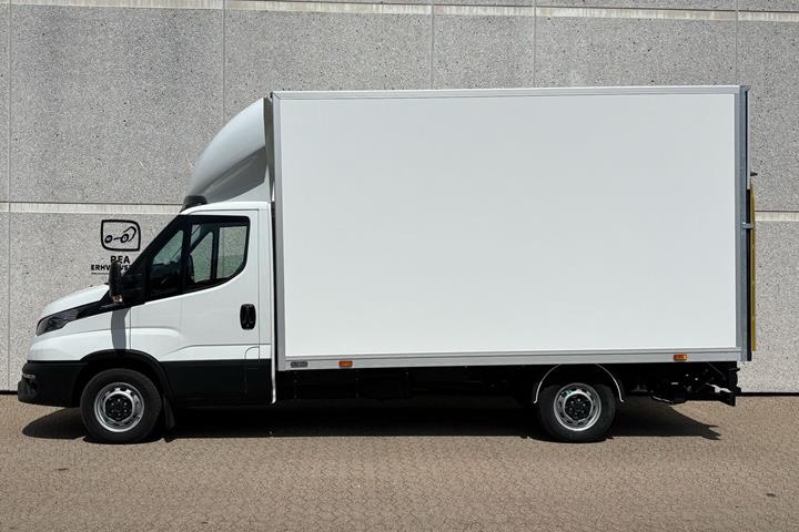 Hvid Iveco Daily fra 2026