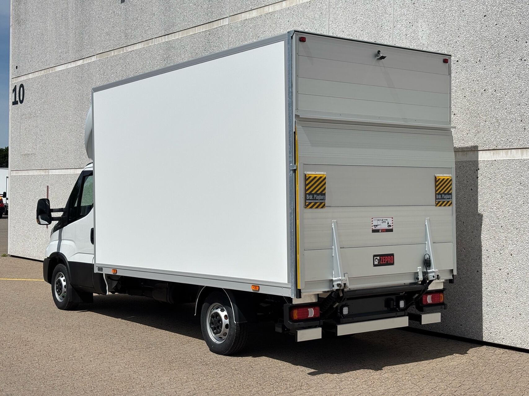 Hvid Iveco Daily fra 2026