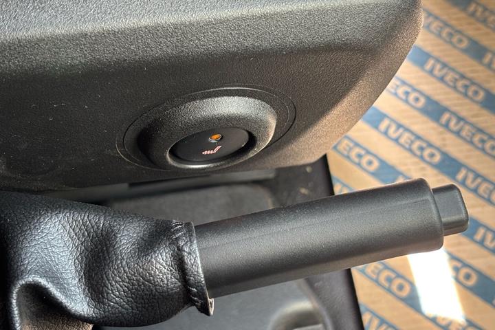 Hvid Iveco Daily fra 2026