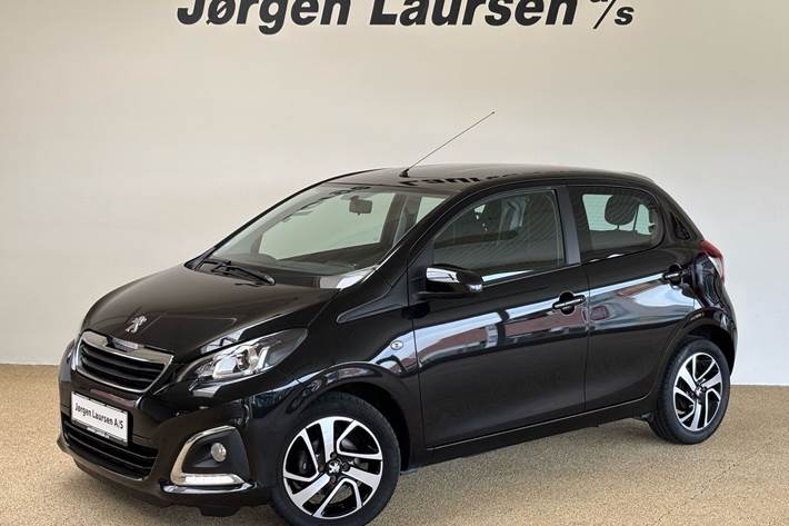 Sort Peugeot 108 fra 2016 set udefra