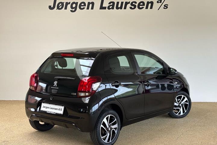 Sort Peugeot 108 fra 2016