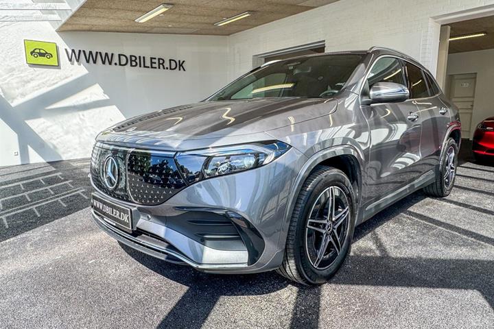 Grå Mercedes EQA 250+ fra 2024 set udefra