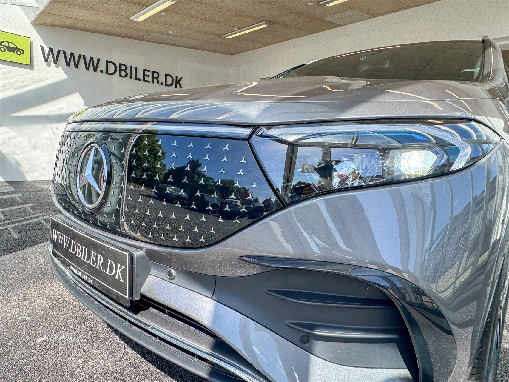 Grå Mercedes EQA 250+ fra 2024