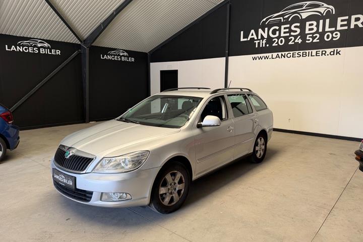 Sølv Skoda Octavia fra 2011