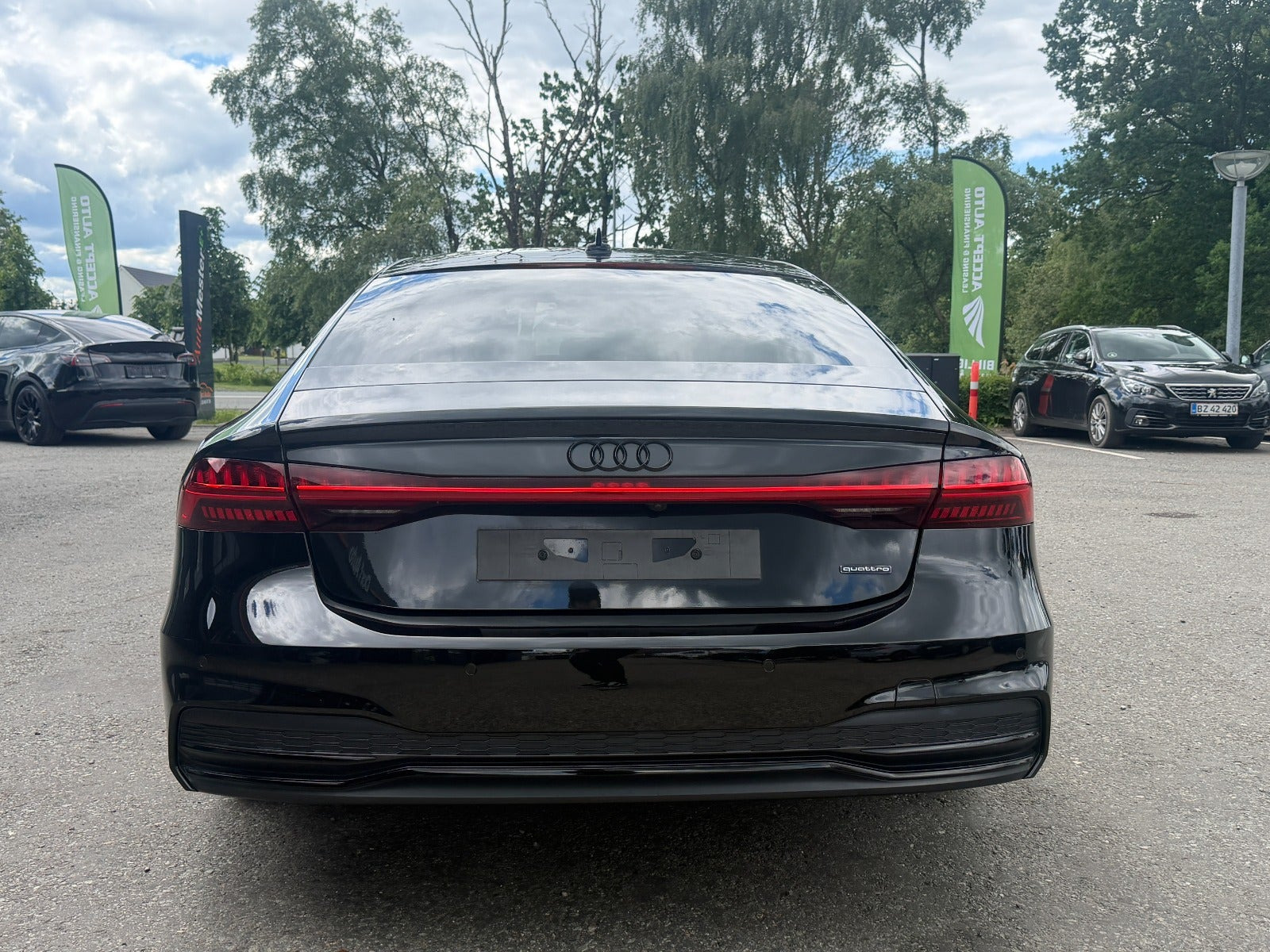 Gul Audi A7 fra 2020