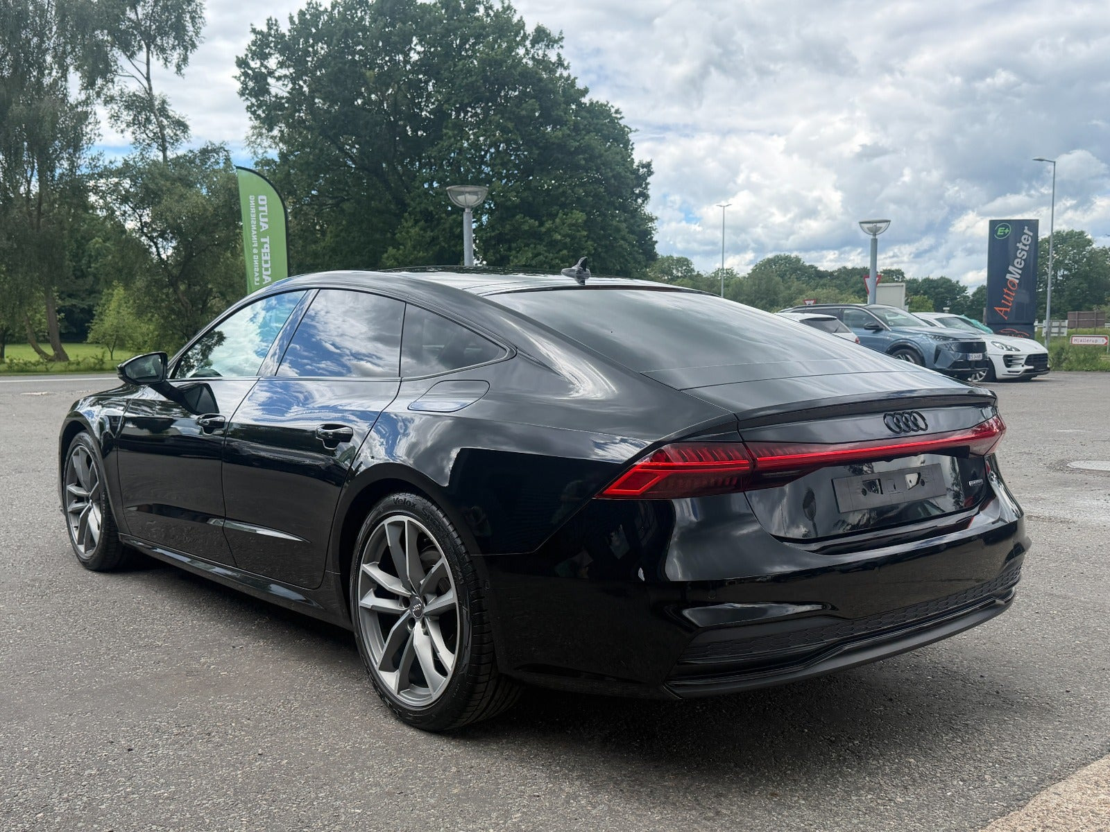Gul Audi A7 fra 2020