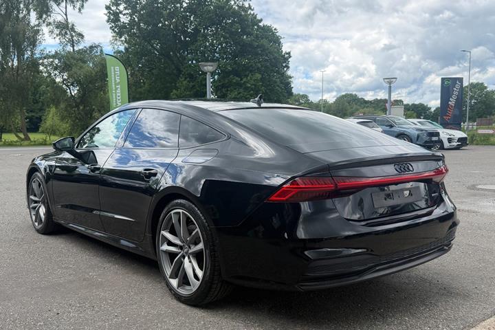 Gul Audi A7 fra 2020