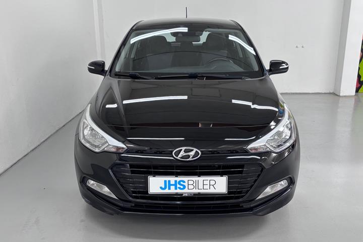 Sort Hyundai i20 fra 2017