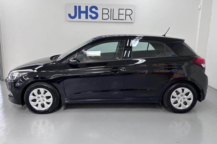 Sort Hyundai i20 fra 2017