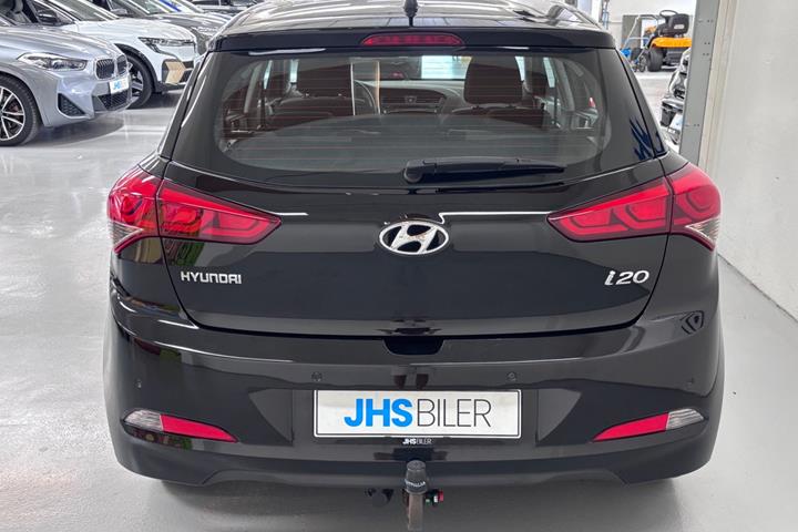 Sort Hyundai i20 fra 2017