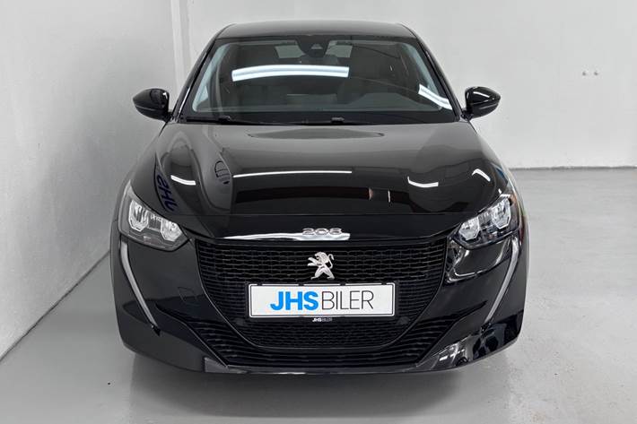Sort Peugeot e-208 fra 2023
