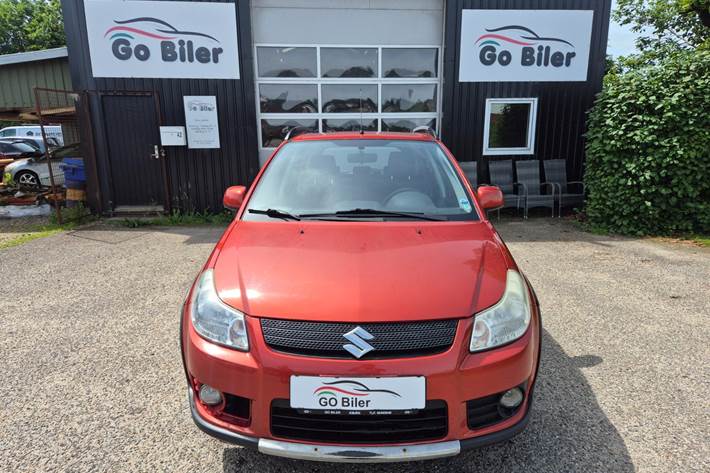 Grøn Suzuki SX4 fra 2008